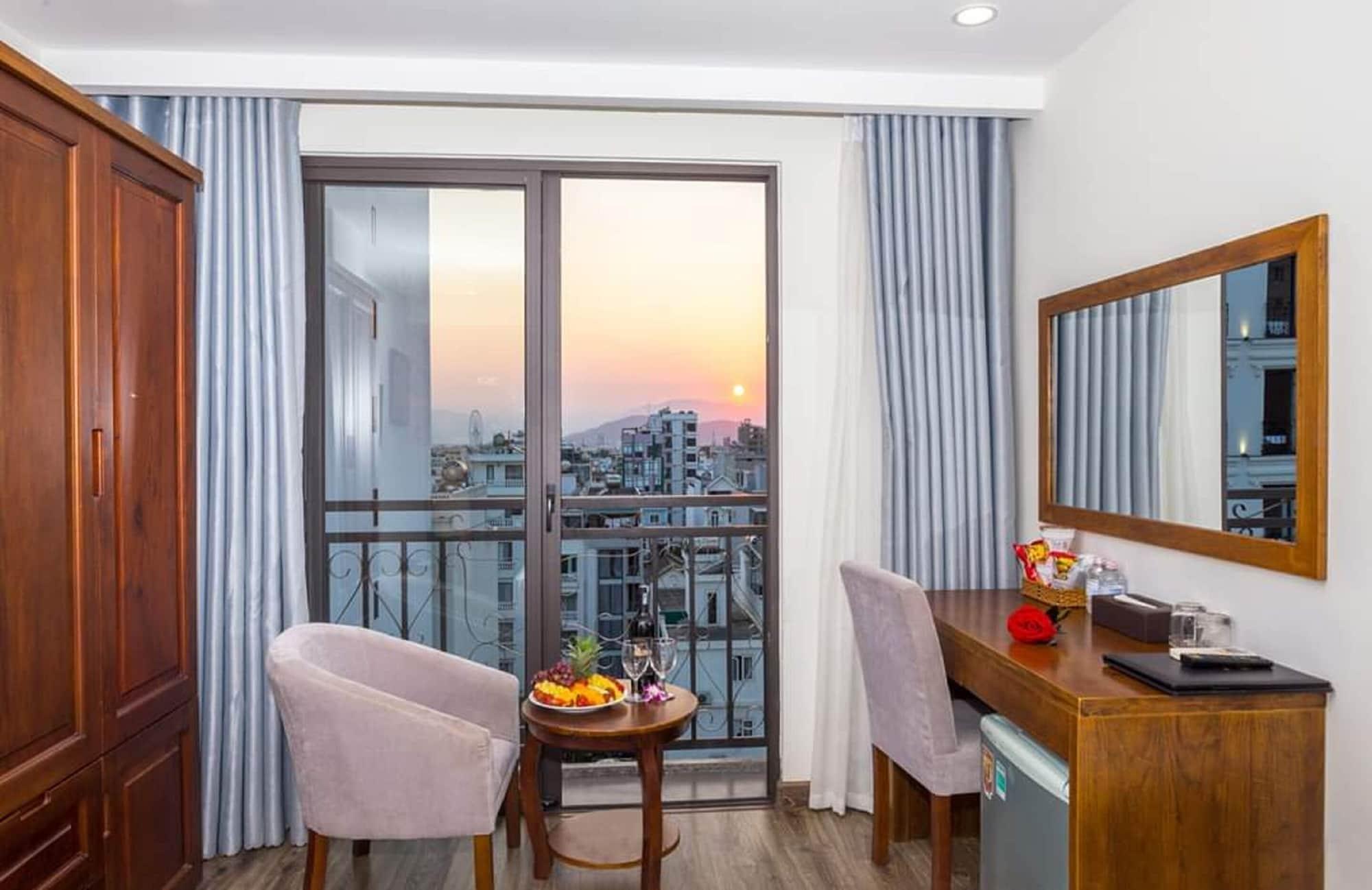 Royal Charm Hotel Da Nang Eksteriør billede