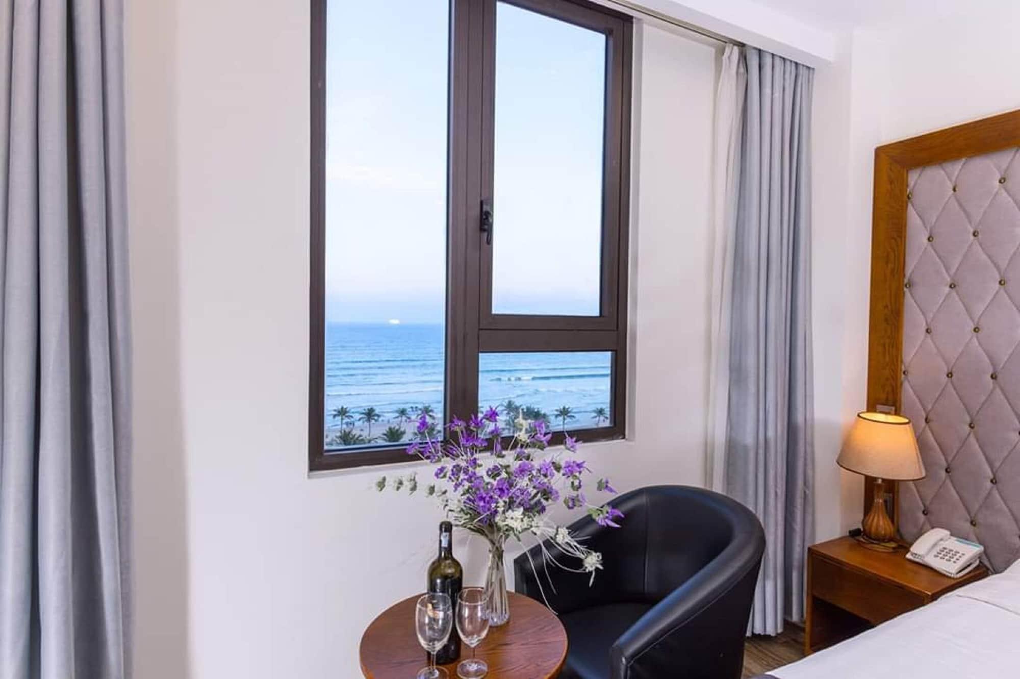 Royal Charm Hotel Da Nang Eksteriør billede